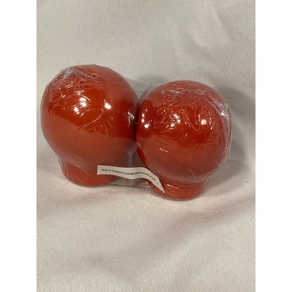 NEW red‎ sugar skull salt & pepper shakers